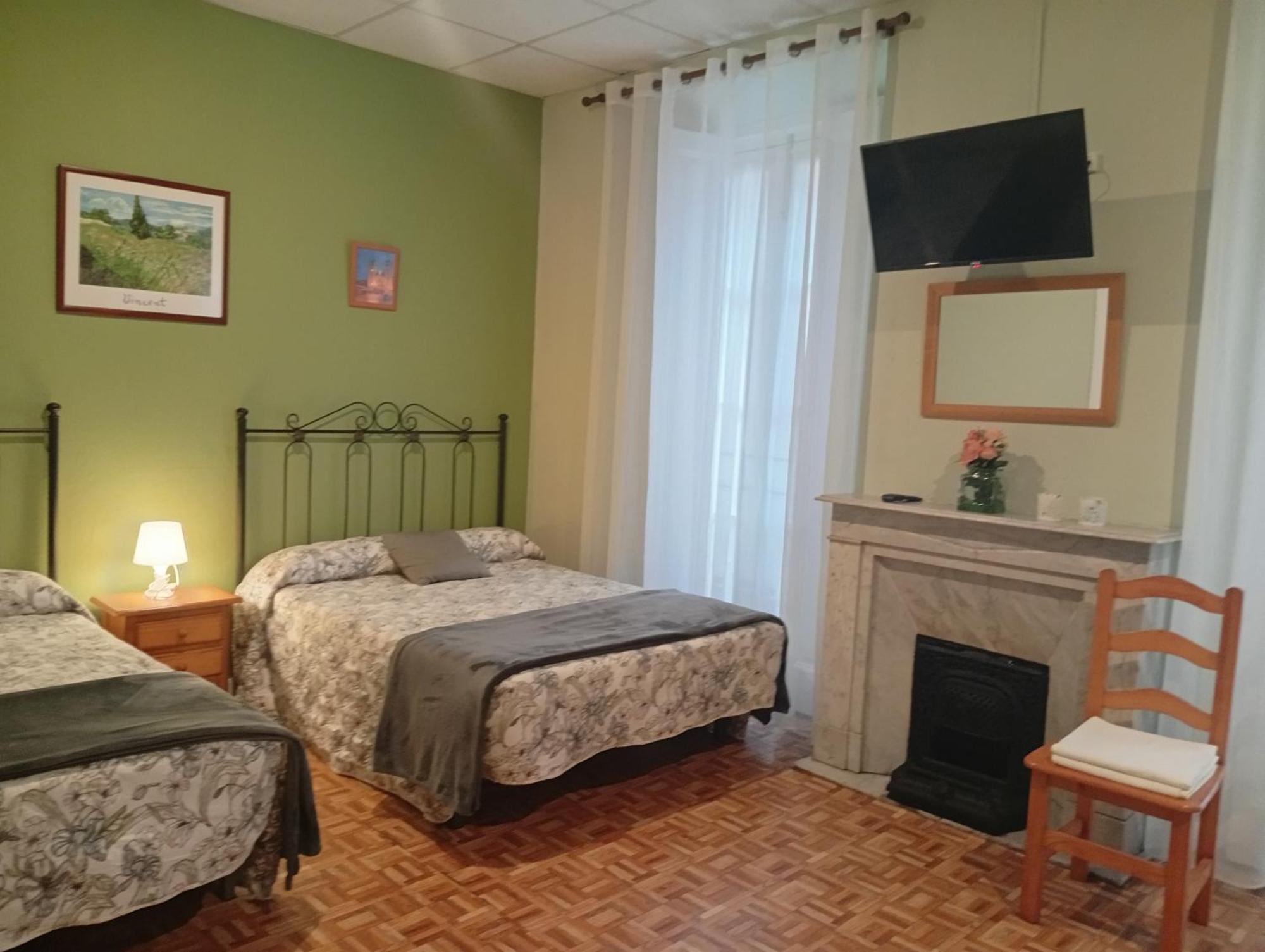 Hospedaje Don Pelayo ヒホン 部屋 写真