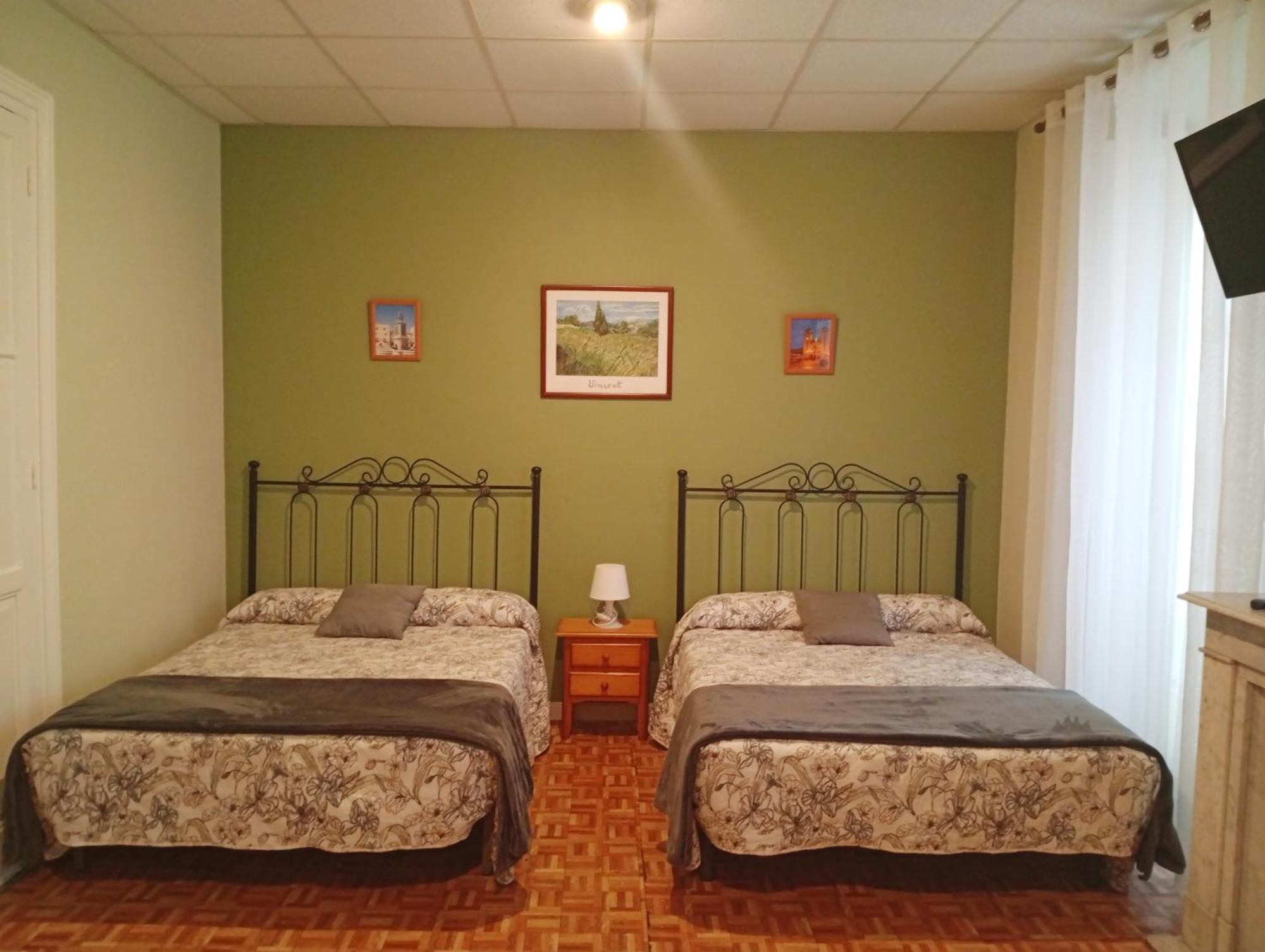 Hospedaje Don Pelayo ヒホン 部屋 写真